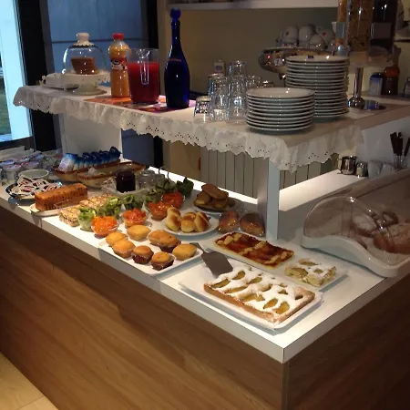 Marzia Alojamento de Acomodação e Pequeno-almoço 4*